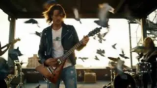 Nostalgic 90s Grunge: Ultimate Throwback from a Parallel Station (inspired by Nirvana)