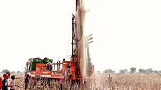 AMAZING WATER PRESSURE BOREWELL DRILLING 70 FEET ME 100 WATER HI WATER CHECKING METHARD HARD DEEP