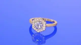 Vintage Yellow Gold Hexagon Ring with Satin Finish - Stunning