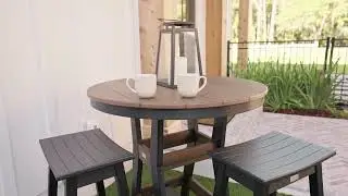 Berlin Gardens Saddle Barstools