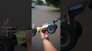 Carro a control remoto con capacidad para soportar agua terreno con lodo y mas