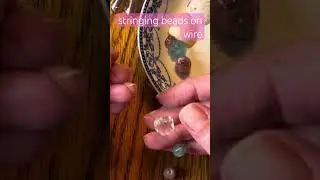 Making A Suncatcher: Stringing Beads on Wire #craft #beads #suncatcher #thriftstorecrafts