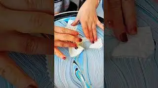 Positioning textured triangles on marbled surface with care