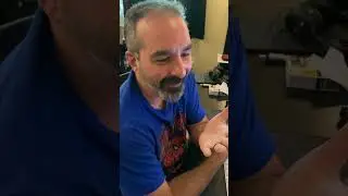 Папа угадывает логотипы видеоигр 🕹😂 (Оригинал)