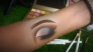 half moon get eye makeup with easy step 🥰#aashishmakeupartist