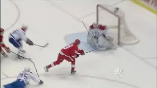Pavel Datsyuk Roofs A Backhander vs. Montreal (12/10/2010)