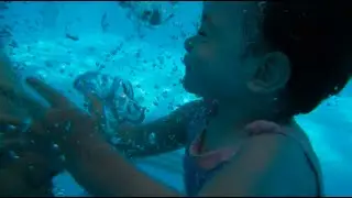 APRENDENDO A NADAR - Flavia Calina