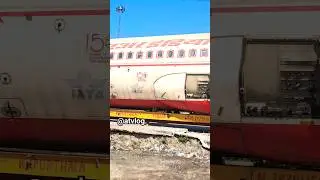 AEROPLANE BY TRACK🛬#shots #aeroplane#track#trending#byroad🖤