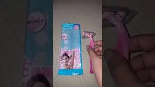 👍Simply Venus 👍 With flexible head,Lubrastrip 3 blades . for Easy hair free clear and smooth skin