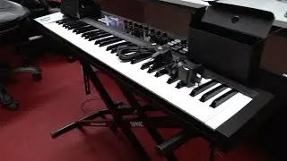 Native Instruments Komplete Kontrol S61 and Komplete 10 unboxing