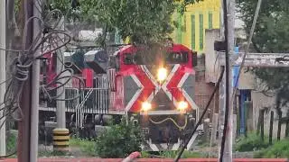 FXE 4015 y FXE 4050 liderando de regreso el turno a La Barca pasando las Peligrosas Juntas 