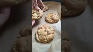 NYC style chocolate chip cookies 🍪