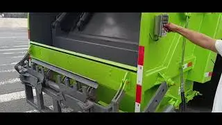 CLW 6X4 260hp 18CBM Compactor Garbage Truck