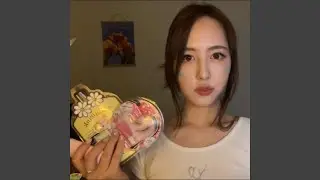 Her Testing Out The Lipstick First