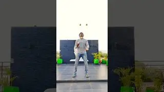5 balls cascade. learn juggling with  #actorgokulnath contact 7338827800 #jugglingclasses