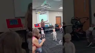 BABY LIBRARY CLASS