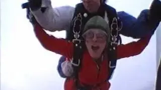 Becks and Jo Skydive in New Zealand