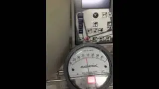 Magnehelic differential pressure Gauge
