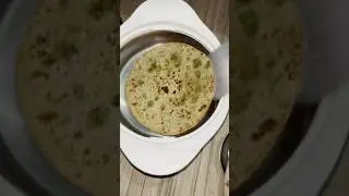 Green matar paratha 😋😋👌 #viralvideo #food #desi #shortvideo #cooking #village