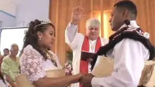 Tongan Wedding Kiss