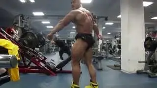Destination Madrid : 7 days out Arnold Classic Gym Flexing Junior Bodybuilder