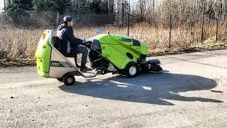 GREEN MACHINE 424HS SWEEPER