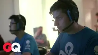 Explaining Your Pro-Gaming Career to Mom and Dad - The Grind | GQ Sports