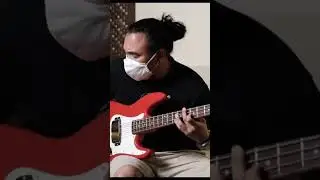 FAD Guitars - #fadguitars Classic MMJ Standard 'Ferrari Red' #fadbass 🎧 (Barry Likumahuwa)