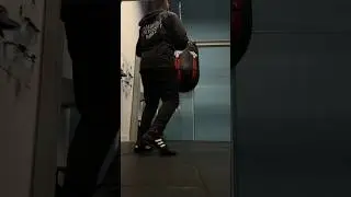Bull Doza Bullet Punch Bag vs Cambridge Uni MMA Striker #punchbag #boxingtraining #mma #fastpunch