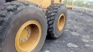 Maintenance And Repair with a Caterpillar 14m3 Road Grader ( bảo dưỡng M&aacute;y Gạt lớn nhất thế giới)