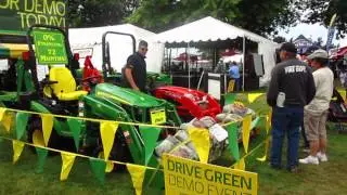 JOHN DEERE 1025R VS KUBOTA BX25D