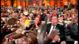 Raffaella Carrà interviene telefonicamente a TV-talk