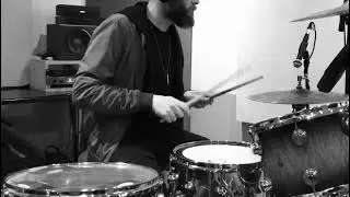 #DRUMTRACKSONLINE // ROBER FIGHETTI