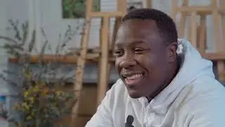 Matondo im Interview mit Jugendlichen