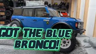 Got My Hands On The Blue SCX30! It's Not A Brand New One But Pretty Close.