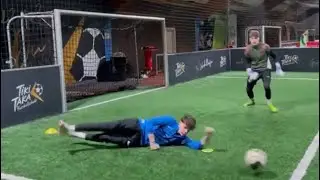 Torwart Training - Indoor GoalkeepeRS Torwartschule
