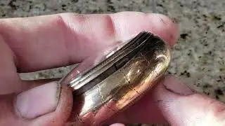 How to open an 1883 Waltham Pocket Watch case