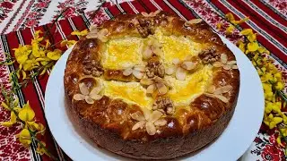 Pasca traditionala cu aluat de cozonac si brinza !