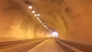 Willamette Pass tunnel HWY58 Oregon