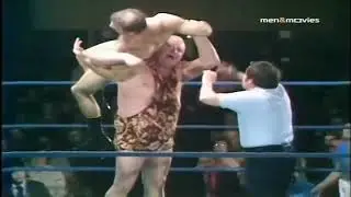 Steve Veidor & Tibor Szakacs v Giant Haystacks & Big Daddy