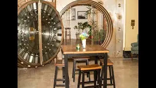 'The Vault' Cocktail Lounge at Venue 404!