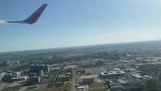 Take Off Over Downtown Dallas-Love Field Southwest Airlines 737 #aviation