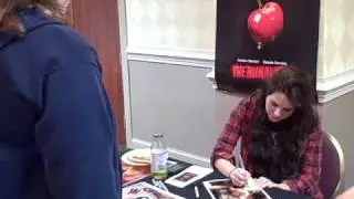 Autograph and Photo with Scout Taylor Compton at Monster Mania 2010