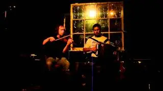 Cathal Clohessy and &Eacute;amonn Costello in Cobblestones Dublin.