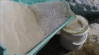 Récolte de la fleur de sel et du gros sel à Batz-sur-Mer