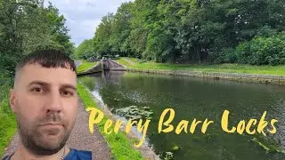 Perry Barr Locks - Canal Walk in Birmingham near Great Barr