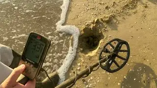 Beach Metal Detector 2025 Italy - Gold Coins, Let's Get Rich!!