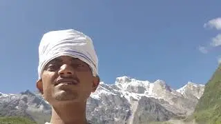 Kedarnath ke pahado ki choti si vibe