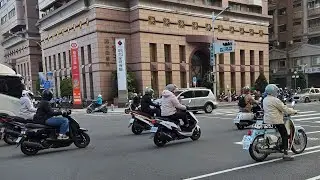 헬멧을 모두 쓰니.머리 신경 안써 #대만여행 #가오슝