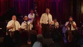 Small Jazz Band & Alapar feat. Hunter Burgamy